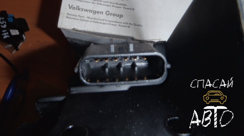 Volkswagen Tiguan Педаль газа - OEM 1K1723503AS