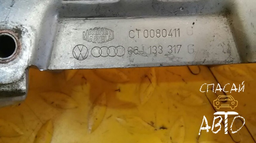 Audi A4 (B8) Рейка топливная (рампа) - OEM 06J133317G